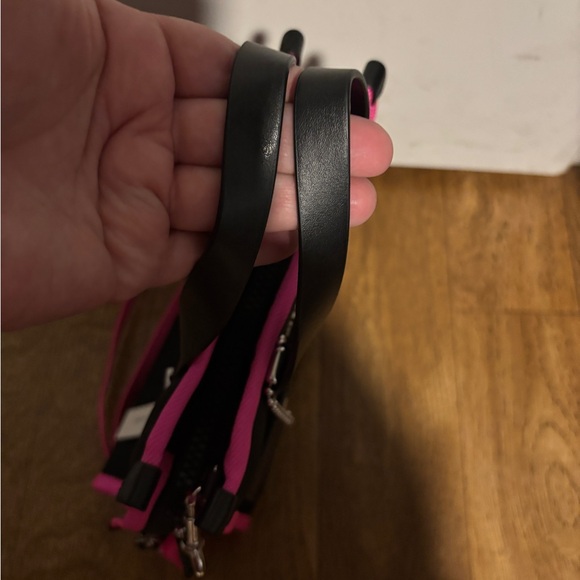 NWT Marc Jacobs Pink Trim Black Tote Bag - Picture 3 of 8